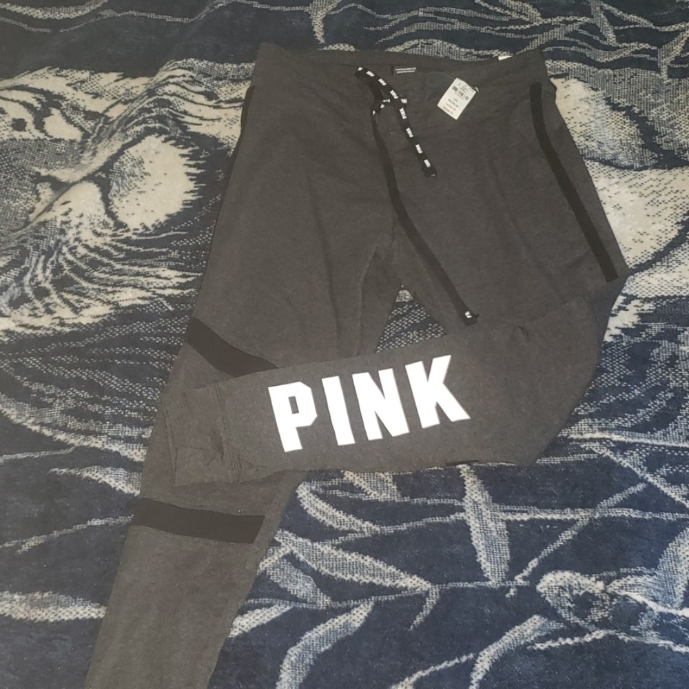 Brand New Victoria Secret Pink Campus Leggings
